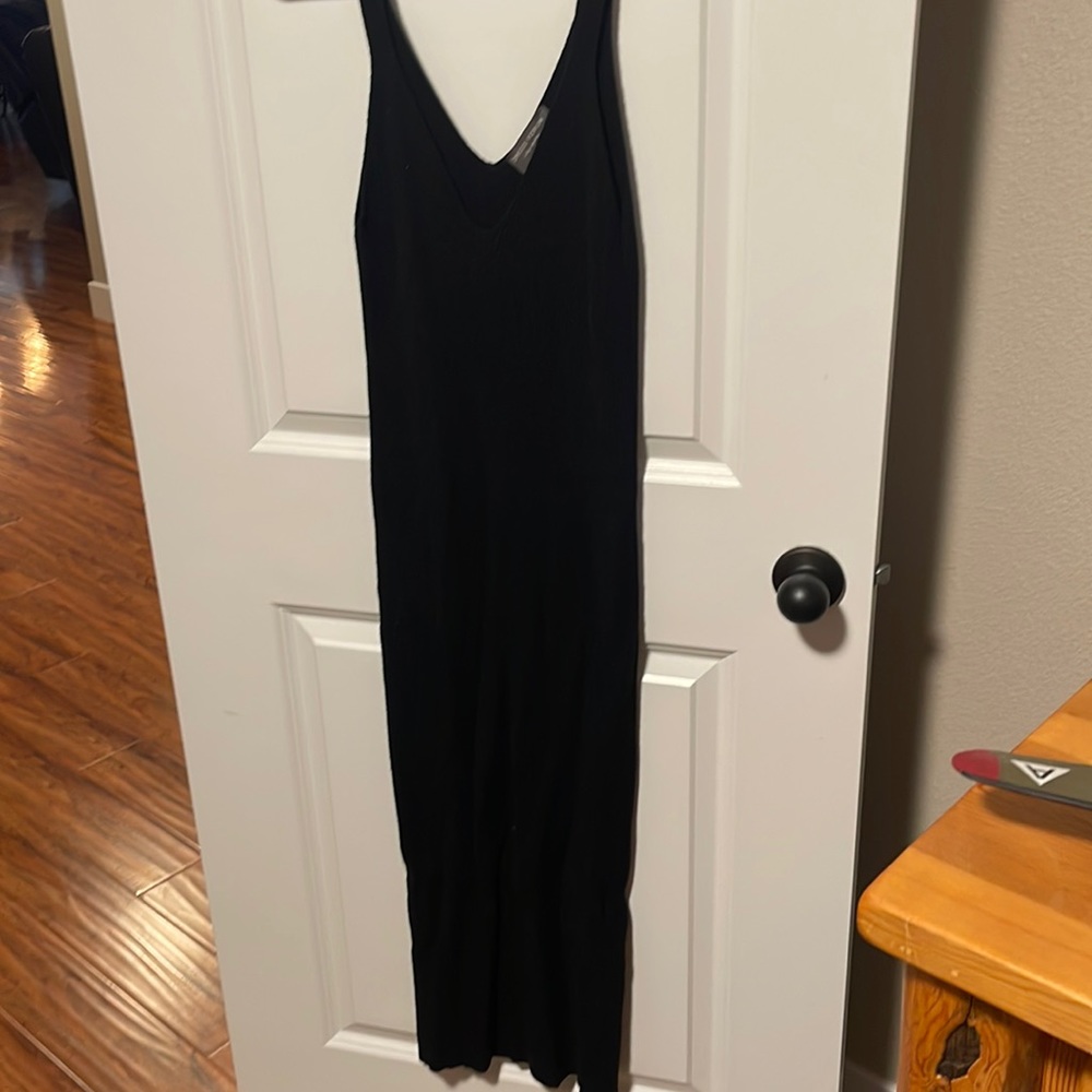 Black midi sweater dress